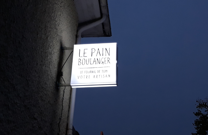 Image d'une enseigne drapeau