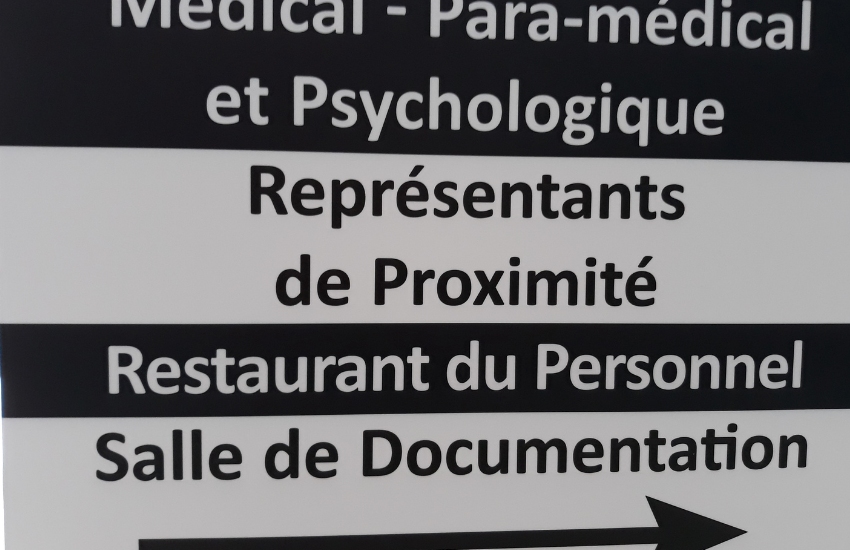 Image d'une plaque signalétique